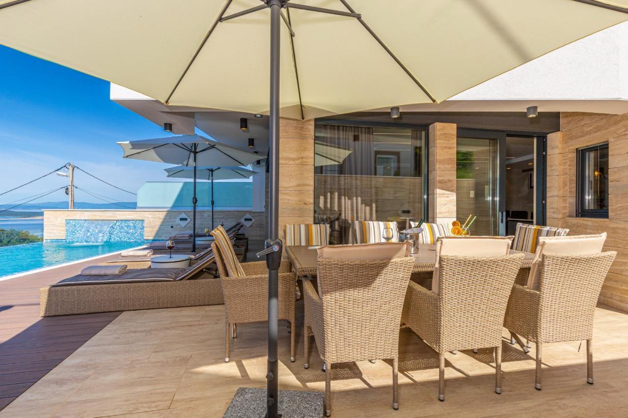 Villa Marassi With Heated Pool, Hot Tub And Sauna Цриквениця Екстер'єр фото